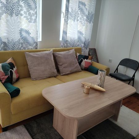 Rozi Apartment Бургас Екстериор снимка