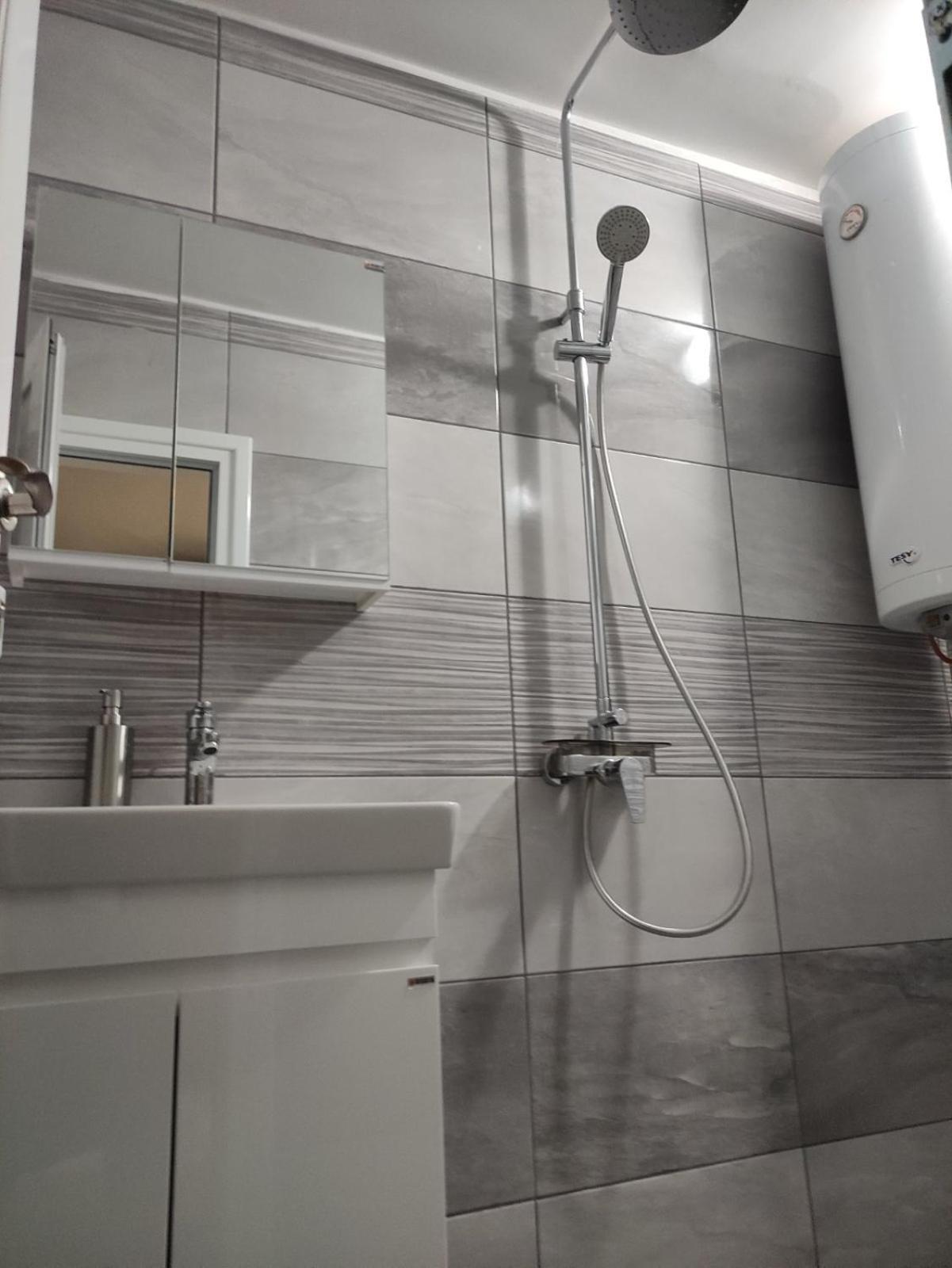 Rozi Apartment Бургас Екстериор снимка